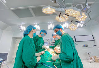 Quảng Nam: Cắt bỏ thành công khối u cho cụ ông 97 tuổi