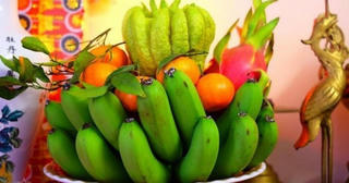 Cách chọn nải chuối xanh bày mâm ngũ quả ngày Rằm, Tết nguyên đán