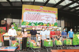 Mặt trận TP Hồ Chí Minh: Dấu ấn một nhiệm kỳ cùng nhân dân chống dịch