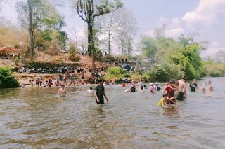 Nghiêm cấm mọi hoạt động nguy cơ mất an toàn trên sông Pô Cô