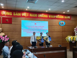 “Thảm đỏ” hút người tài