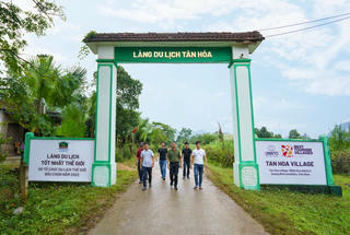 ‘Vương quốc hang động’ Quảng Bình có làng du lịch tốt nhất thế giới