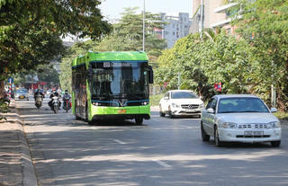 Từ 2025, đầu tư mới 100% xe buýt sử dụng điện, năng lượng xanh cho giao thông đô thị