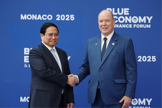 Lễ đón Thủ tướng và Phu nhân tham dự Hội nghị Đại dương của Liên hợp quốc