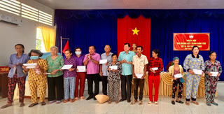Ngày vui ở khu dân cư ấp 5