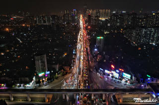 Người dân về quê nghỉ Tết Dương lịch trong đêm, Vành đai 3 Hà Nội ùn tắc gần 10km