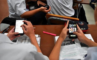 Học đường không smartphone