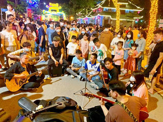 Phát huy lợi thế phố đi bộ