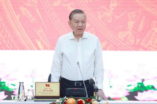 Tổng Bí thư làm việc với Ban Thường vụ Thành ủy Đà Nẵng và Tỉnh ủy Quảng Nam