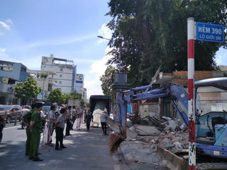 Bát nháo nhà trọ 'chui'