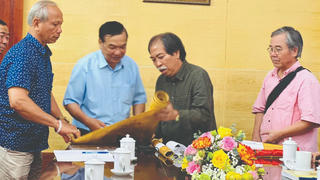 PGS.TS Bùi Xuân Đính: Mất sắc phong là mất gốc văn hóa làng