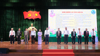 Phương Trang vinh dự đón nhận bằng khen của Thủ tướng