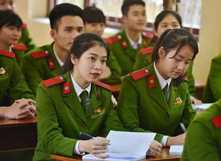 Điểm chuẩn trúng tuyển của các trường khối công an năm 2022