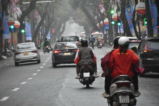 Hôm nay (21/5), miền Bắc tiếp tục có mưa rào, trời dịu mát