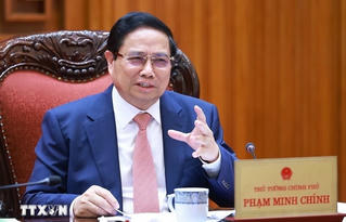 Thủ tướng: Dành chính sách đột phá, tạo điểm tựa để phát triển giáo dục và y tế