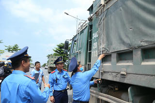 Bộ GTVT yêu cầu xử lý nghiêm phương tiện cơi nới thành thùng, chở quá tải gây mất ATGT