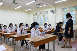 Hàng nghìn chỉ tiêu xét tuyển học bạ: Chất lượng đầu vào có được kiểm soát?