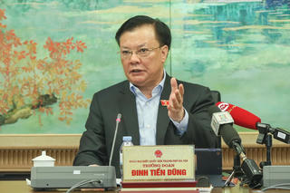 Bí thư Thành uỷ Hà Nội: “Ai cũng nói ngân hàng thừa thanh khoản còn doanh nghiệp thiếu tiền”