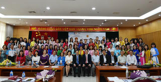 Tiếng Việt với người xa xứ