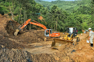 300 người dọn dẹp hiện trường vụ sạt lở ở Hà Giang khiến 11 người chết