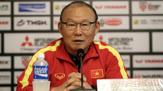 HLV Park Hang Seo: Tuyển Việt Nam thắng Singapore vào bán kết AFF Cup