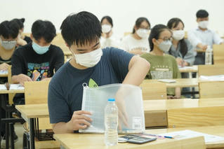 Tuyển sinh đại học năm 2023: Thêm ngành hot, tăng chỉ tiêu