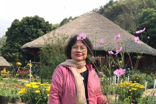 Nhà thơ Kim Nhũ người đề cao giá trị gia đình