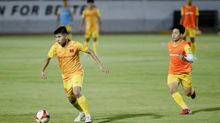 Giao hữu trước SEA Games 32: U22 Việt Nam thua cuộc