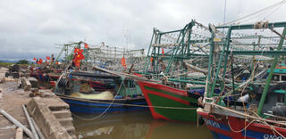 Quạnh hiu làng biển