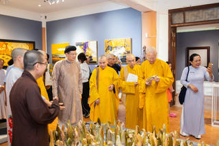 Hình tượng hoa sen trong văn hoá Phật giáo tại Festival Huế 2024