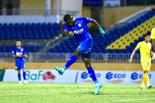 V-League trở lại: Ai sẽ giữ ngôi vương?
