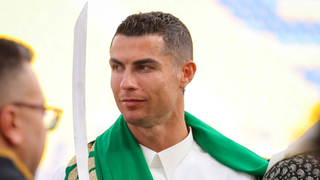 Cristiano Ronaldo rạng rỡ trong lễ kỷ niệm Ngày thành lập Ả Rập Saudi