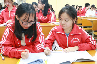 Sớm công bố tổ hợp xét tuyển đại học 2025, tránh làm khó thí sinh
