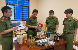 Phát hiện nhiều đối tượng, cơ sở sản xuất, buôn bán mỹ phẩm giả
