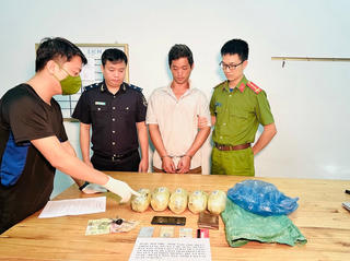 Lào Cai: Bắt đối tượng mua bán hơn 4kg thuốc phiện
