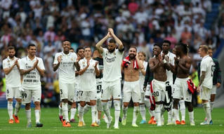 Barcelona và Real Madrid gây thất vọng, kịch tính cuộc đua trụ hạng