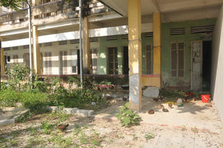 Hoang hóa trụ sở công