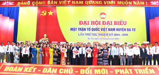 Quảng Ngãi: Mặt trận huyện Ba Tơ chăm lo người nghèo