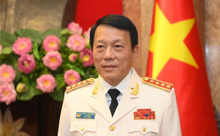 Bảo vệ nền tảng tư tưởng của Đảng qua đấu tranh, phản bác các luận điệu sai trái, xuyên tạc chống phá Đảng và Nhà nước trên không gian mạng