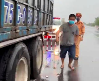 Thông tin mới vụ tài xế đi cấp cứu sau khi làm việc với CSGT