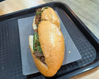 Cảng hàng không Nội Bài báo cáo về vụ chiếc bánh mì giá hơn 200.000 đồng