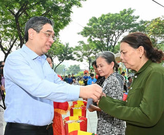 'Xuân đoàn kết - Tết nghĩa tình'