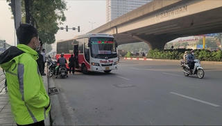 Hà Nội chỉ ra nguyên nhân dẫn tới tình trạng 'xe dù, bến cóc' hoạt động