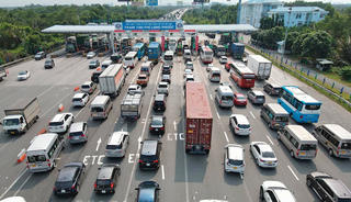 Quá tải đường cao tốc