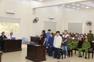 Vụ án cháy quán karaoke An Phú: Cựu Phó Đội trưởng thuộc Phòng Cảnh sát PCCC & CNCH bị đề nghị 7 - 8 năm tù