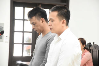 Đâm chết người do bị ngăn cản mời bia