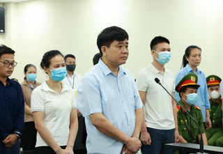 Vụ nâng khống giá cây xanh: Ông Nguyễn Đức Chung bị đề nghị mức án 2 – 3 năm tù