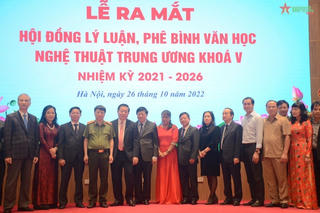 Ra mắt Hội đồng Lý luận phê bình văn học nghệ thuật Trung ương khóa V