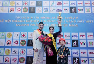 Quảng Ninh: UBND tỉnh chỉ đạo xác minh chương trình vinh danh 'nhà thơ thế giới'