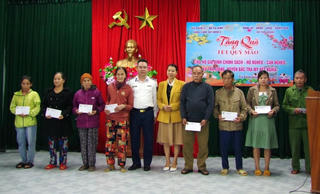 Quảng Nam: Hải đoàn 21 tặng quà Tết cho các gia đình chính sách, hộ nghèo